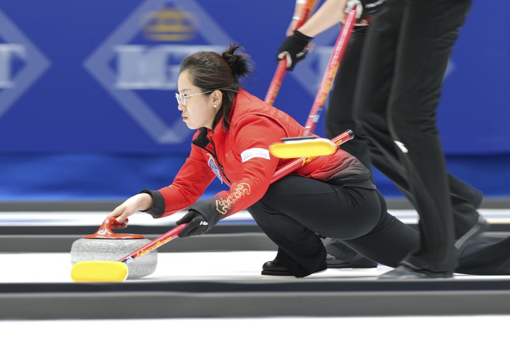 马塞洛儿子恩佐代表皇马在青年欧冠首秀，马塞洛在场边见证